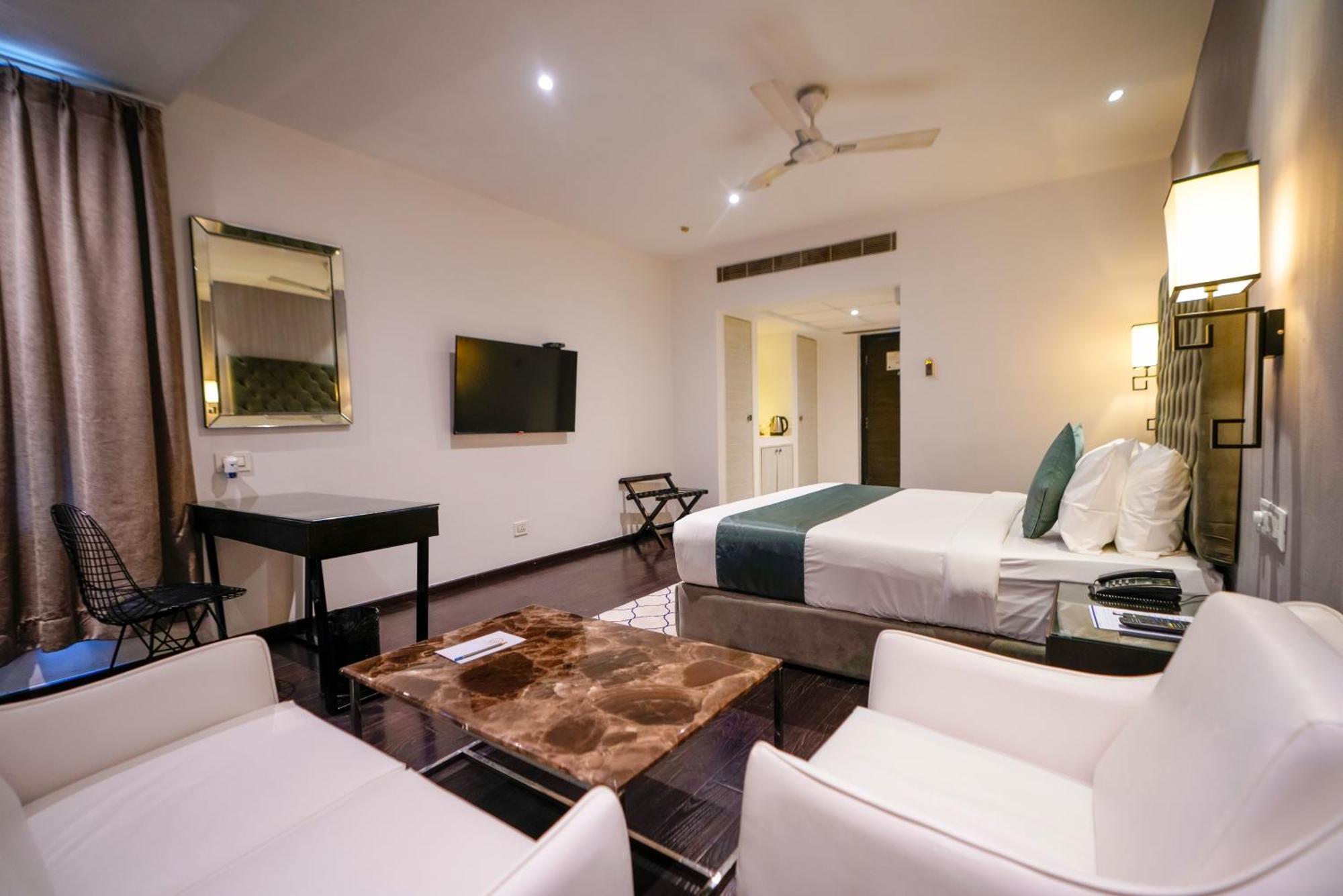 Hotel Deccan Serai, Hitec City, Haïdarabad Extérieur photo