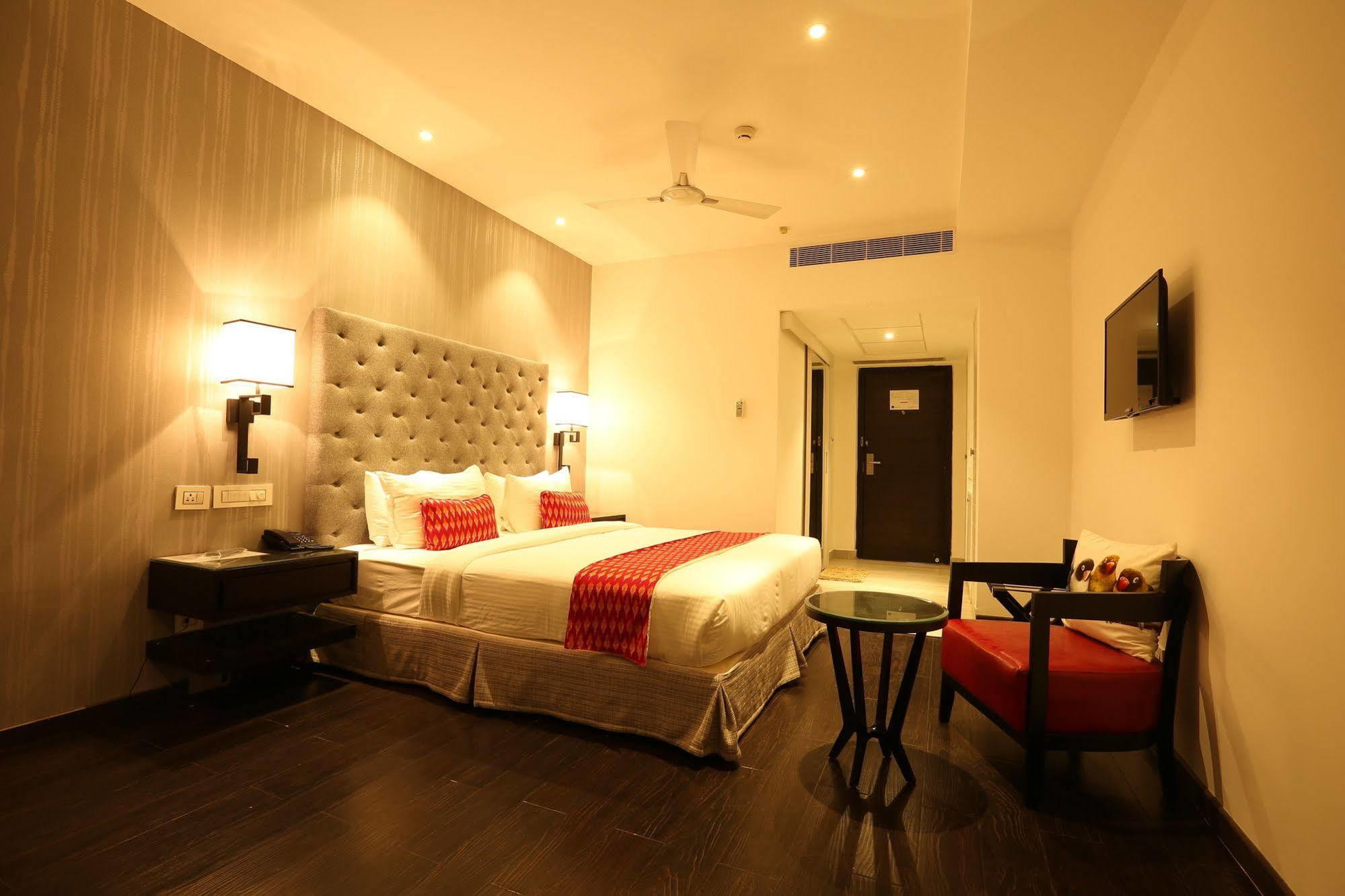 Hotel Deccan Serai, Hitec City, Haïdarabad Extérieur photo