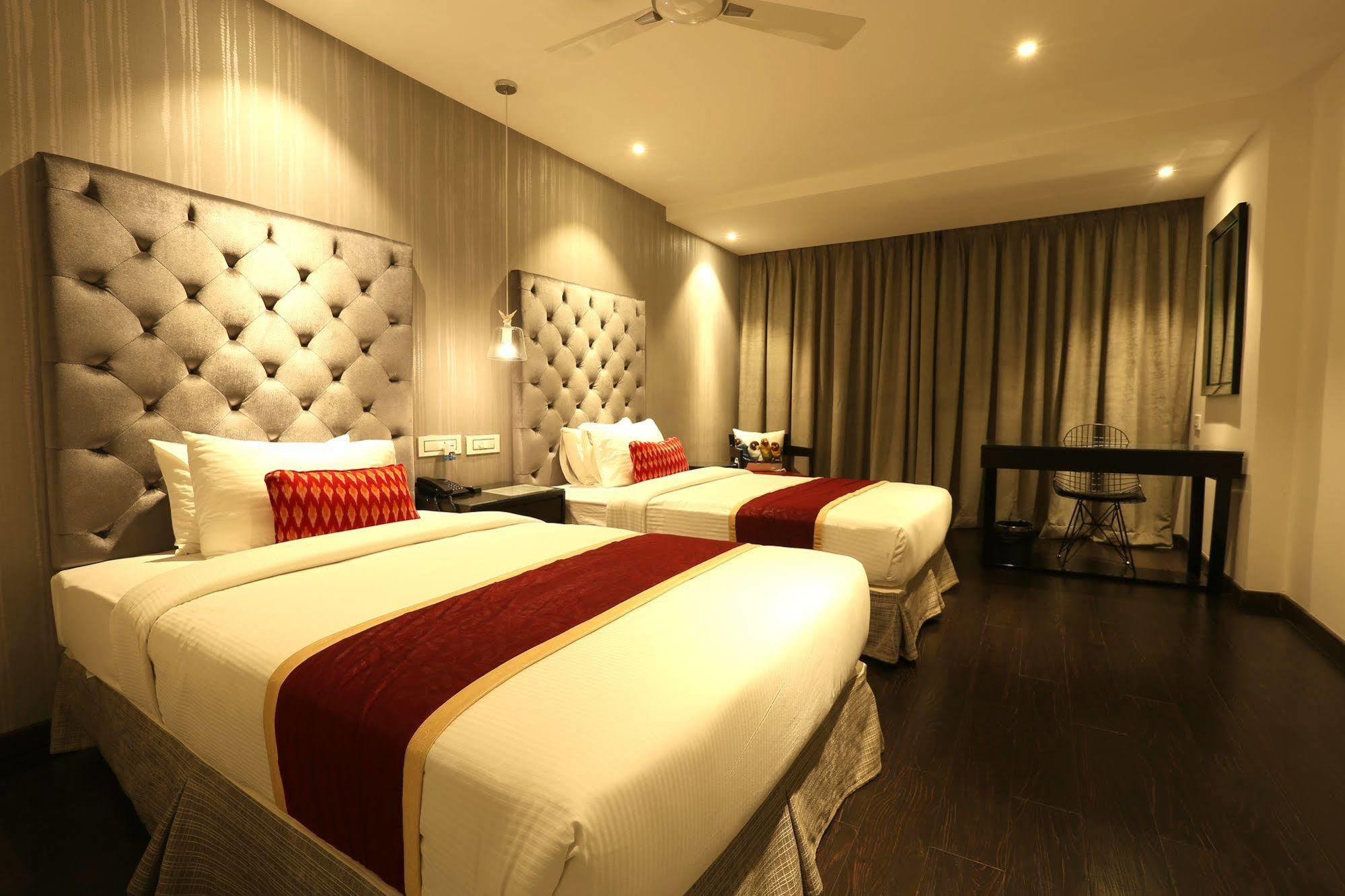 Hotel Deccan Serai, Hitec City, Haïdarabad Extérieur photo