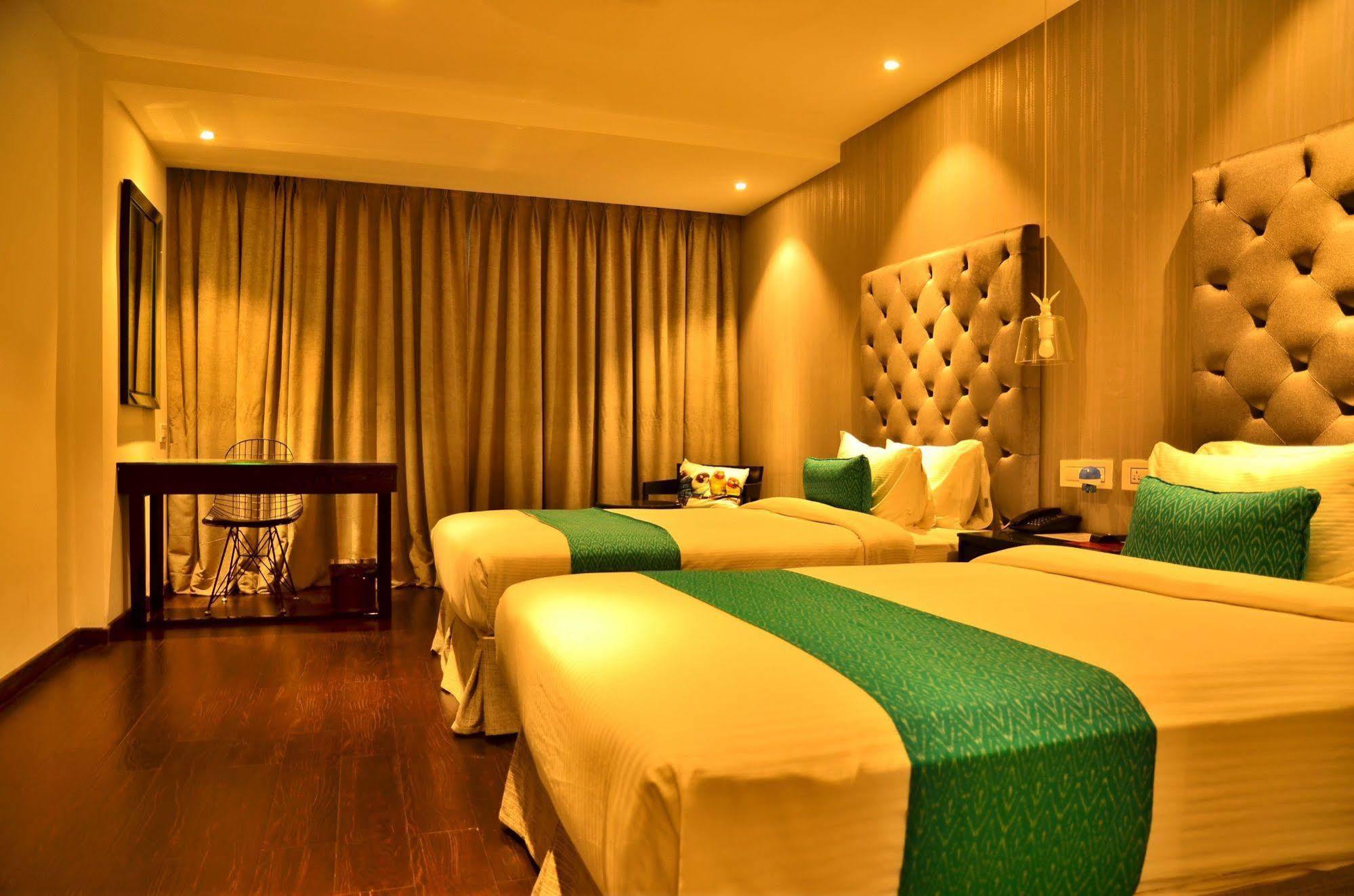 Hotel Deccan Serai, Hitec City, Haïdarabad Extérieur photo