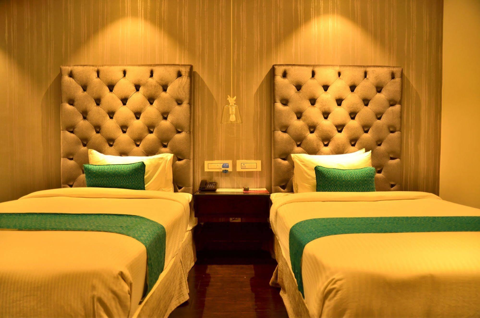 Hotel Deccan Serai, Hitec City, Haïdarabad Extérieur photo
